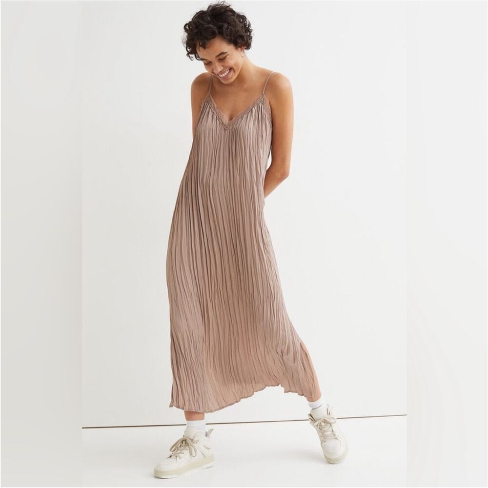 H&M Light Beige Satin Lace Trim Crinkle
Midi Length Dress XS